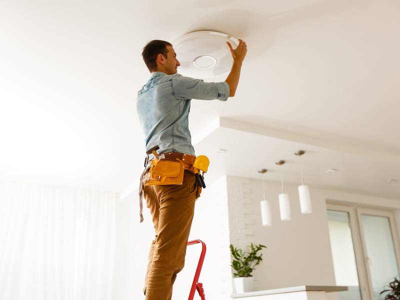 When Should I Hire A Residential Electrician?