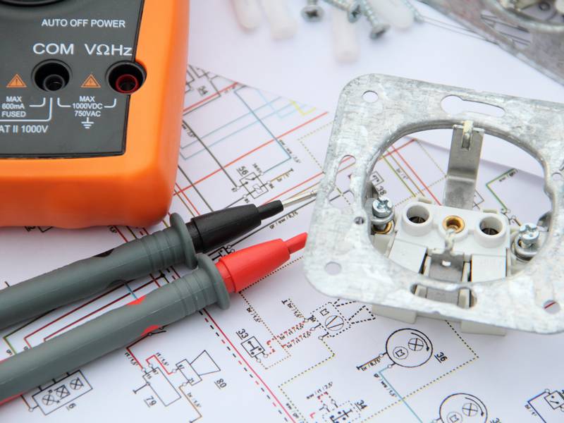 What are the Common Issues a Commercial Electrical Company Can Fix?